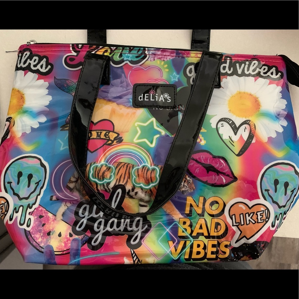 dELiAs lunch bag